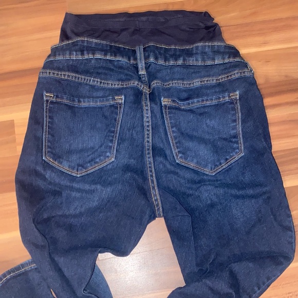 Old navy maternity size 6 - Picture 2 of 4